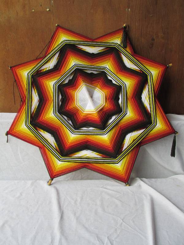 Large yarn wall hanging, staggered ...