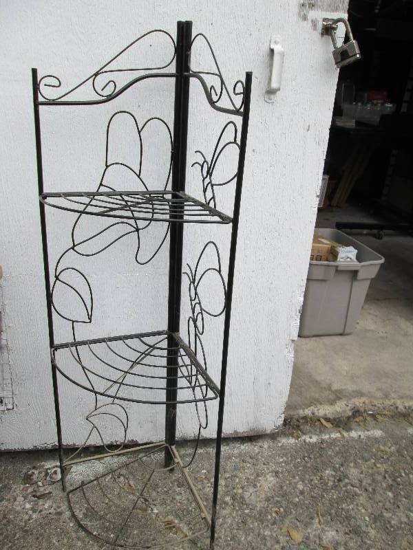 Metal corner shelf stand...