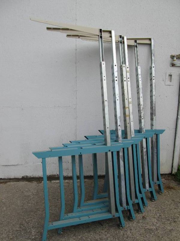 Lot of 6 all metal shelf support ba...