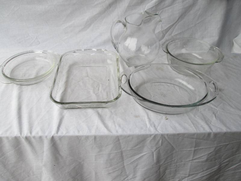 Lot of glass cooking and pitcher wa...