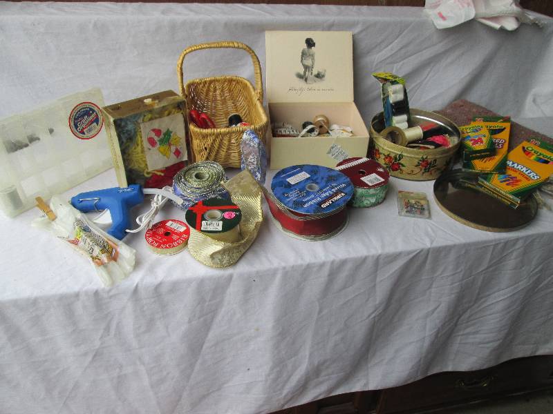 Lot of assorted sewing supplies...