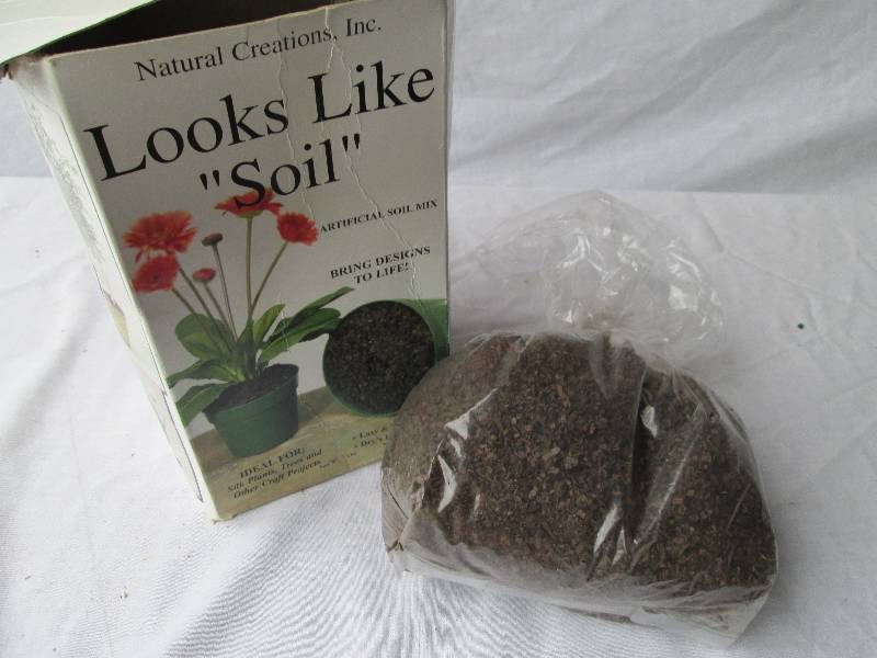 Looks like soil artificial pland d