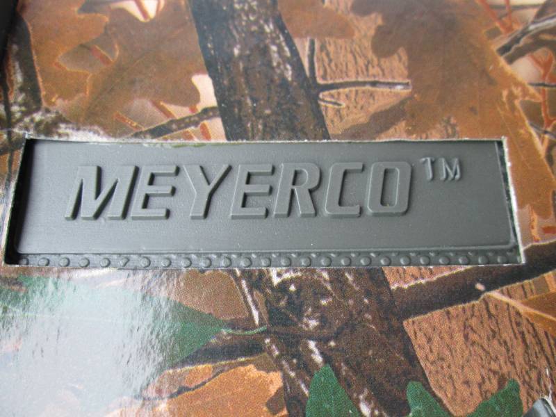 Meyerco cleaning knife set...