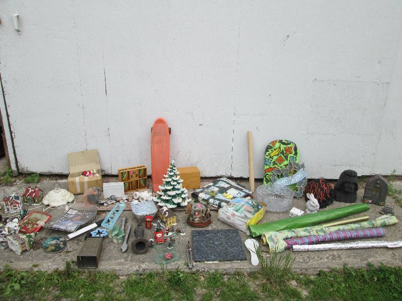 Lot of assorted household items...