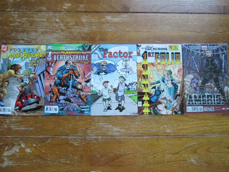 mixed lot of 5 comic books- The fac...