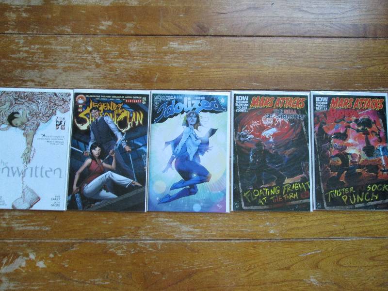 mixed lot of 5 comic books- legend ...