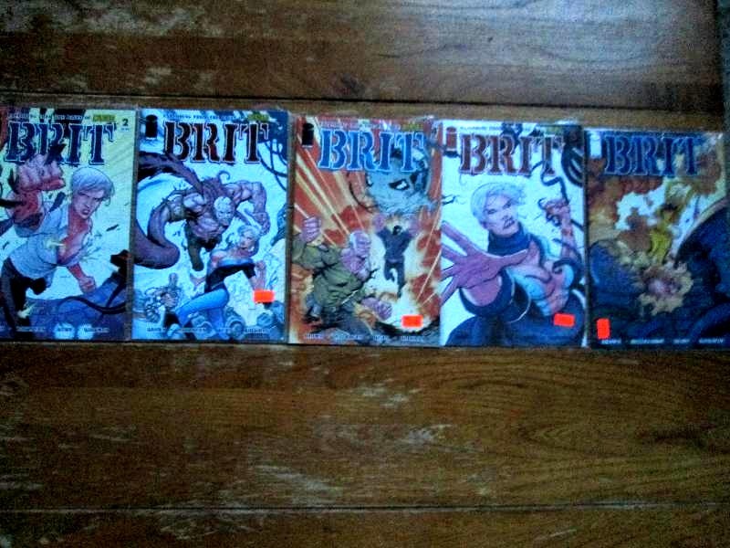 mixed lot of 5 comic books- 3 Brit ...