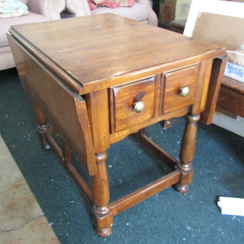 Pine Drop-leaf Lamp Table