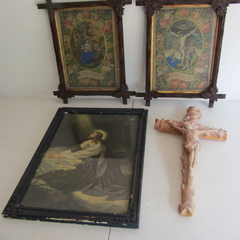 Crucifix, Religious Art
