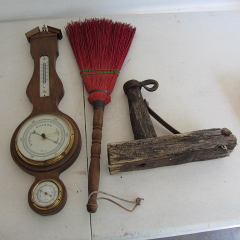 Weather Station, Primitive