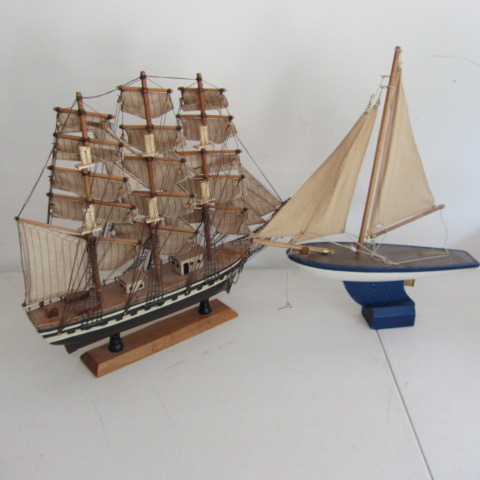 Ship & Sailboat Models