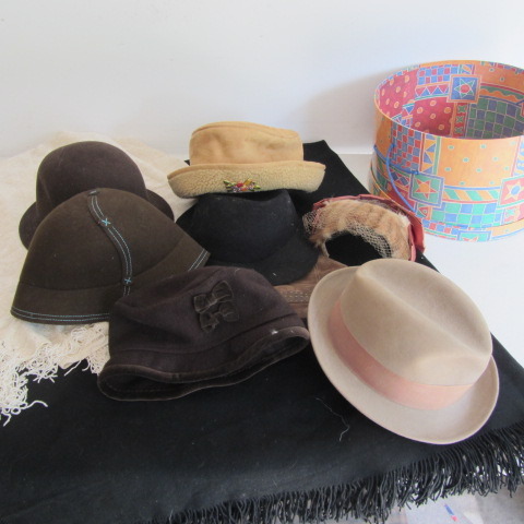 Shawls & Ladies Hats