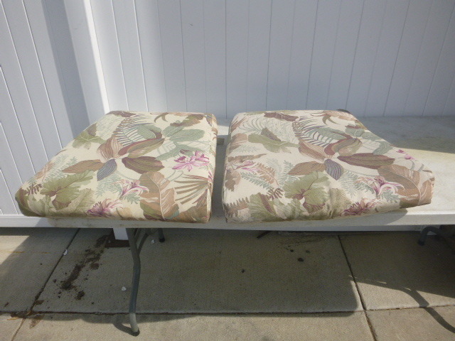 lot 14 image: 2 Cushion Patio Cushions