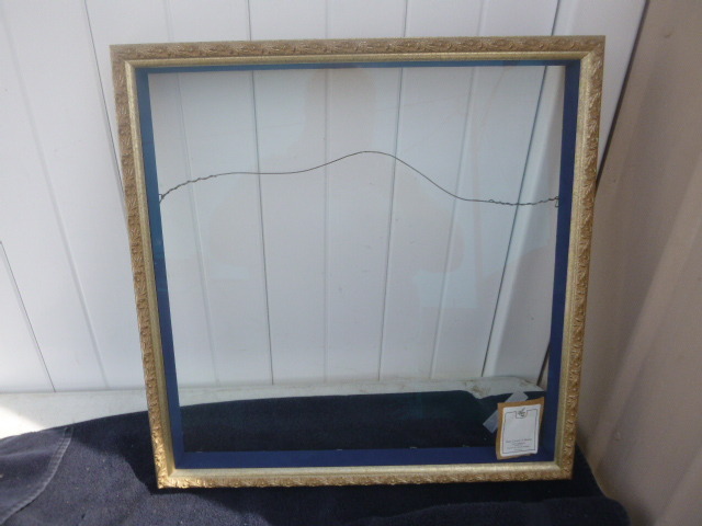 lot 17 image: Picture Frame