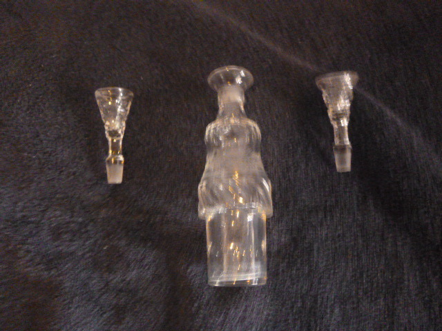 lot 28 image: Cruet Items