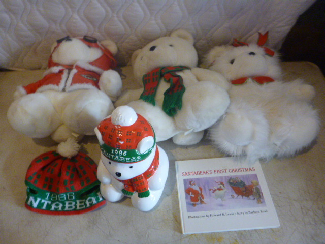 lot 31 image: 3 Santa Bears