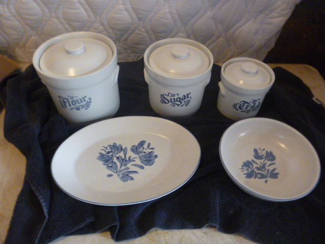 lot 33 image: 3 Clay Canisters