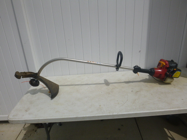 lot 87 image: Homelite Weed Whip