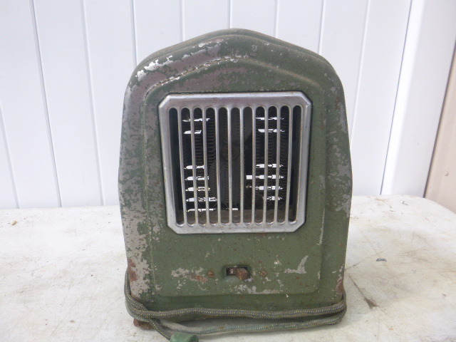 lot 125 image: Arvin Electric Heater