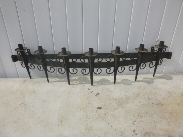 lot 129 image: Vintage Steel Wall Hanging Candle Holder