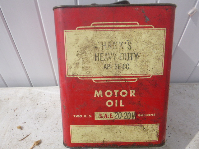 lot 132 image: Vintage Motor Oil Can