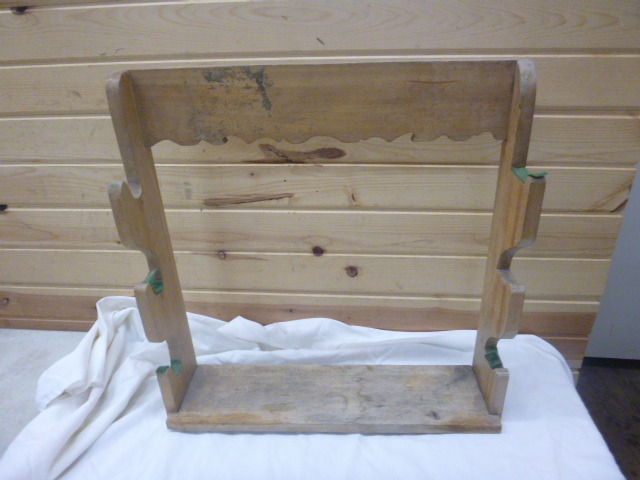 lot 134 image: Gun Rack