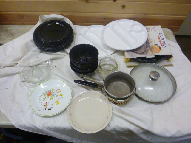 lot 175 image: Miscellaneous Kitchen Items