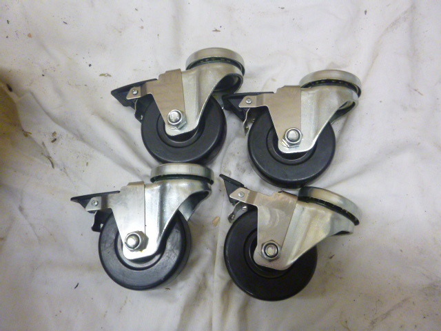 lot 186 image: 4 New Swivel Casters with Breaks