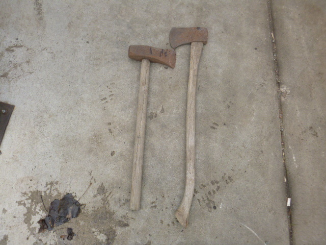 lot 195 image: Axe and Splitting Maul.