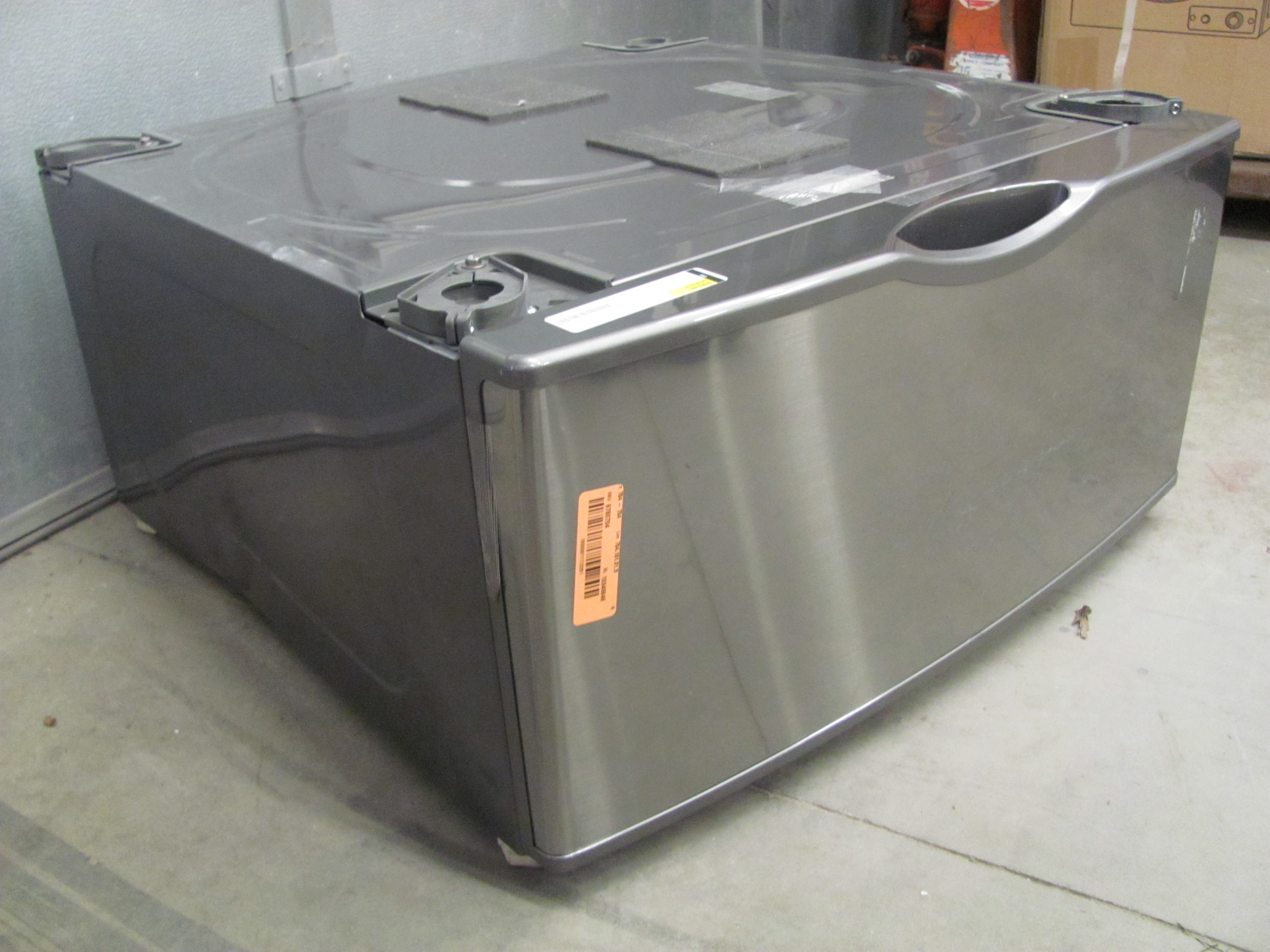 Laundry Pedestals