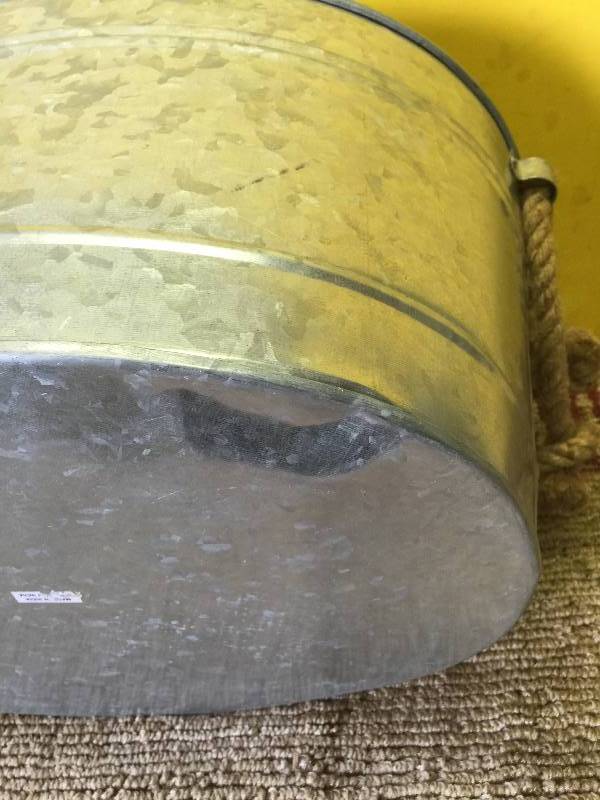 lot 84 image: Beverage Tubs