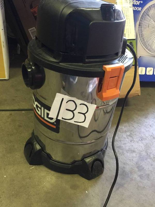lot 133 image: Ridgid 6 Gal Stainless Steel WetDry Vac