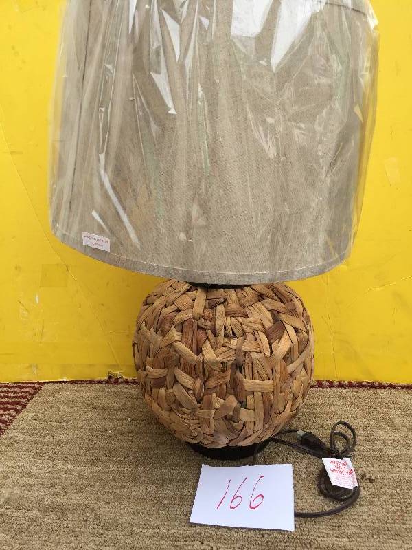 lot 166 image: Style Craft Lamp