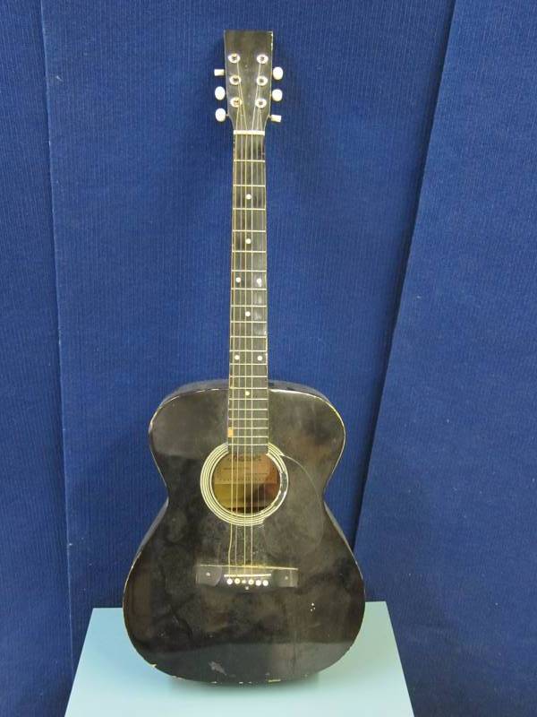 Karok Acoustic Guitar