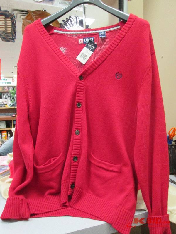 lot 375-COPY image: Chaps long sleeves size XL...