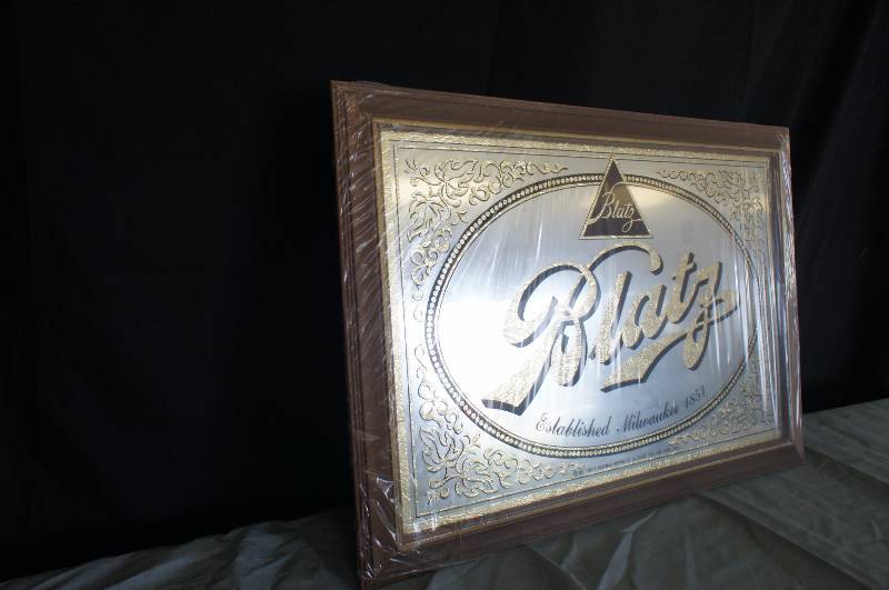 lot 18 image: Blatz Beer Mirror