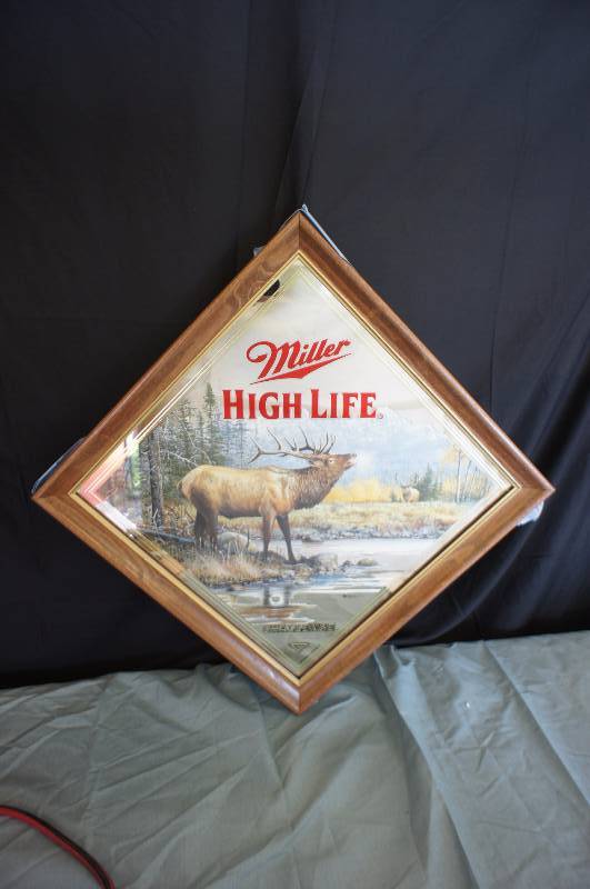 lot 32 image: Miller High Life Challenge Bull Elk Mirror
