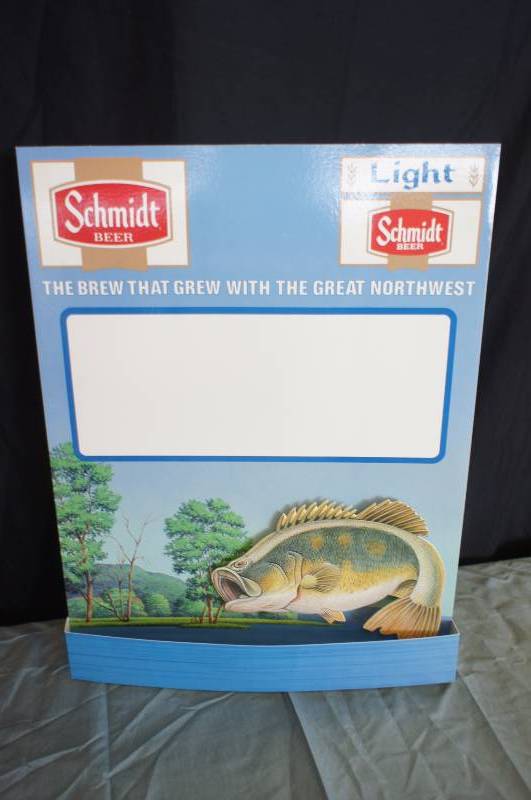 lot 10 image: Schmidt Beer Bass Fishing Motion Sign