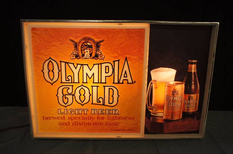 lot 81 image: Olympia Beer Lighted Sign