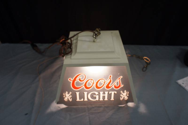 lot 82 image: Coors Light Hanging Table Light