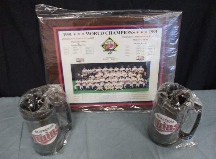 lot 102 image: Twins World Series Plaque  Two Mugs
