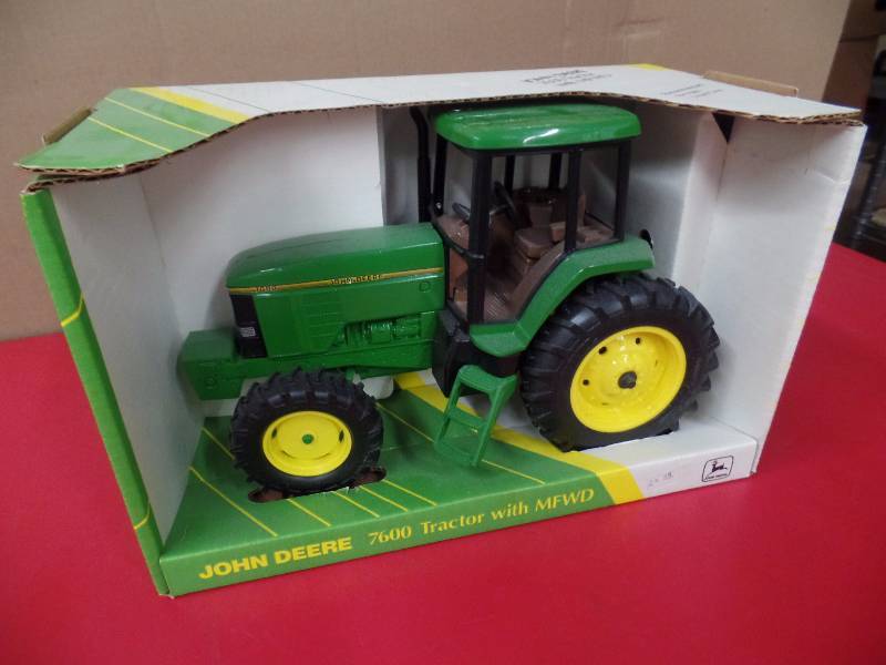 7600 Tractor