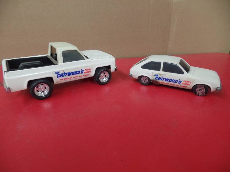 Joie Chitwoods Truck & Car