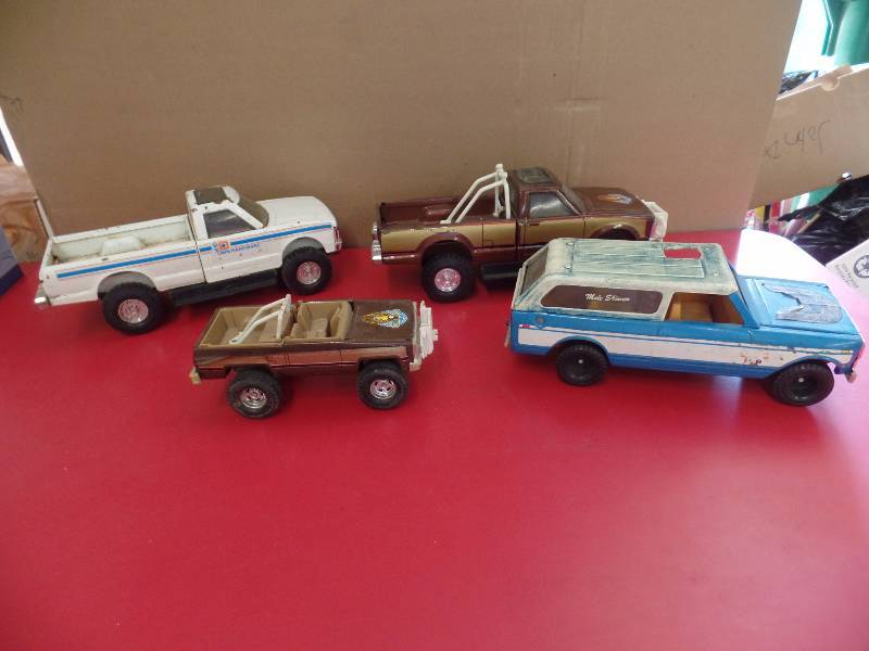 ertl trucks