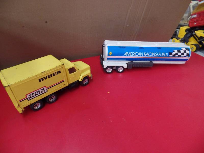 Ertl Rental Truck and Trailer