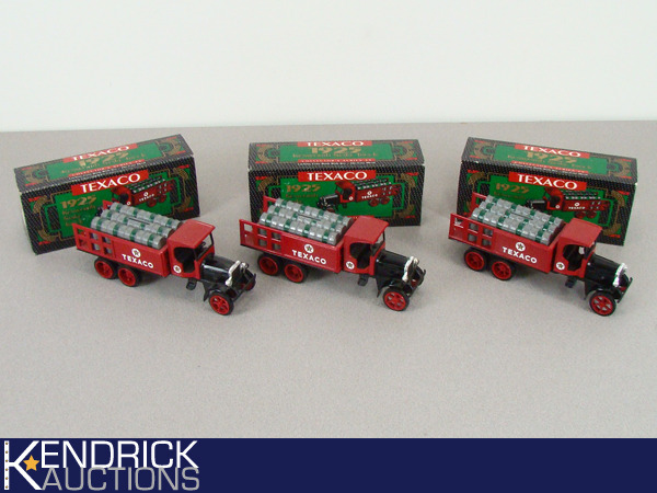 3 Ertl 125 Scale 1925 Kenworth Texaco Stake Truck w Barrels Die Cast Banks