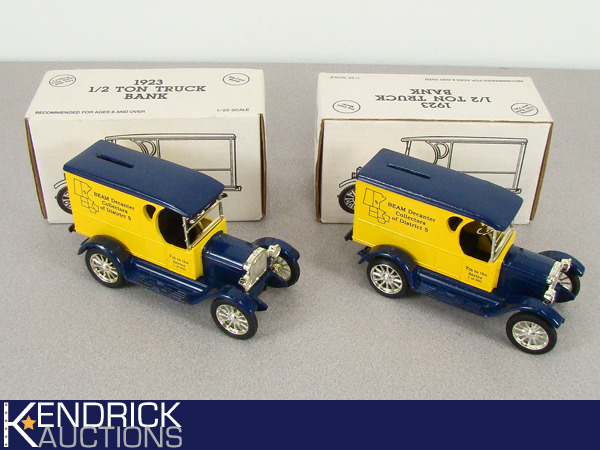 2 Ertl 125 Scale 1923 12 Ton Truck Banks