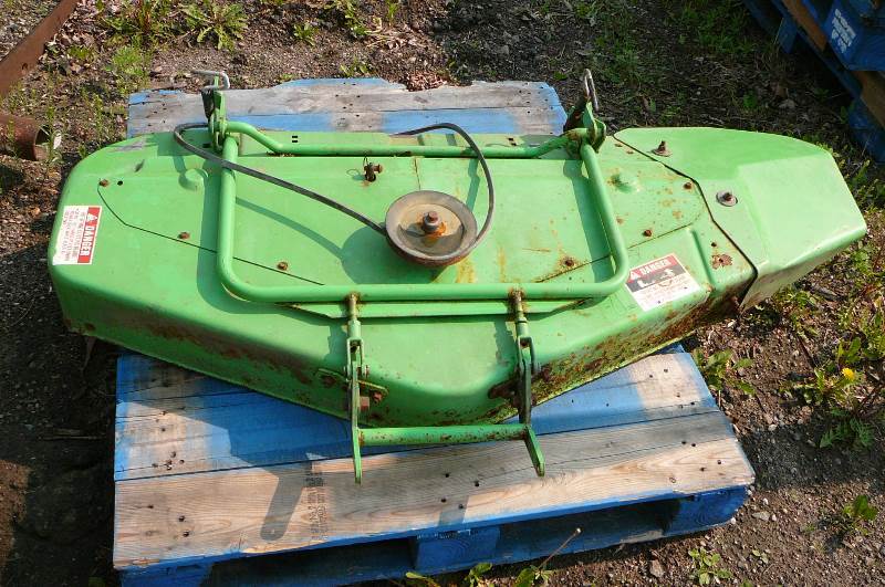 Lawn mower deck 48