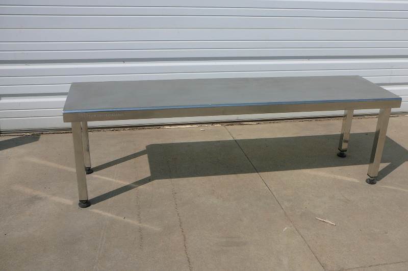 Stainless steel grooming bench