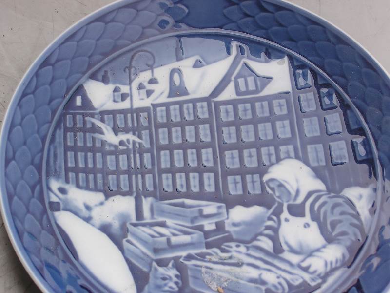 B&G LIKE PLATE JULEN 1977